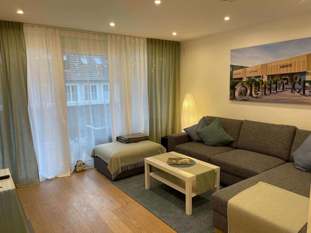 Ferienwohnung Outletcity Метцинген Екстер'єр фото