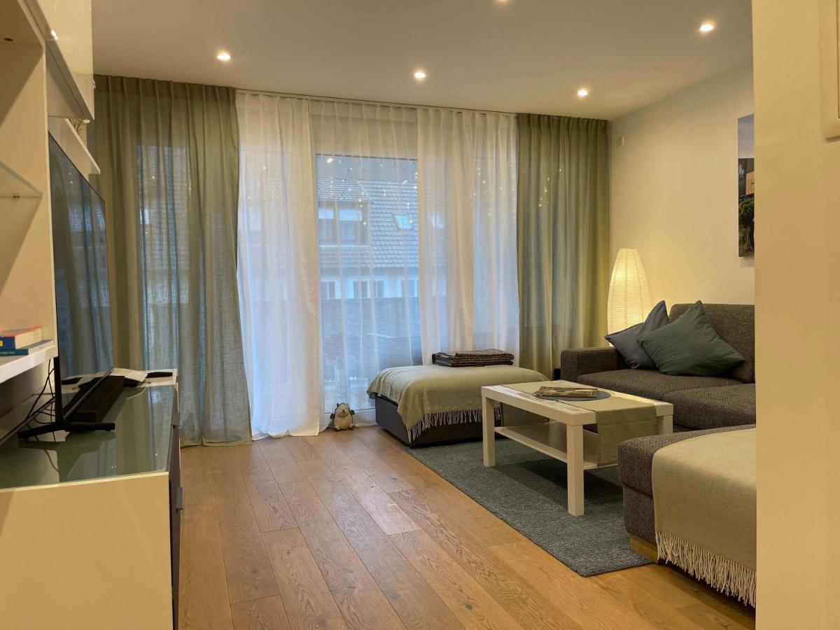 Ferienwohnung Outletcity Метцинген Екстер'єр фото