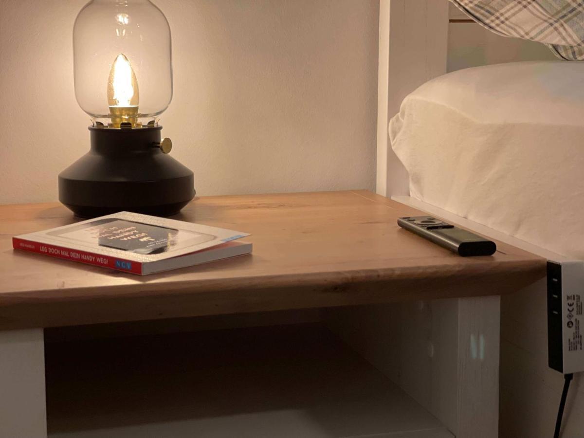 Ferienwohnung Outletcity Метцинген Екстер'єр фото