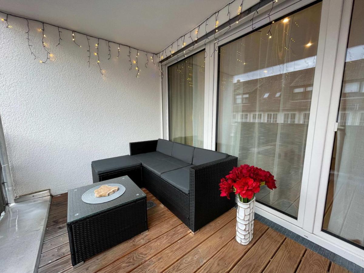 Ferienwohnung Outletcity Метцинген Екстер'єр фото